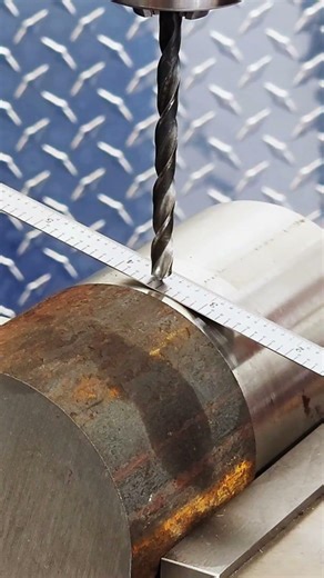 Machinist trick for finding center quickly *volume up*