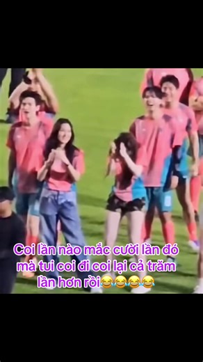 Coi lần nào mắc cười lần đó mà tui coi đi coi lại cả trăm lần hơn rồi😂😂😂😂#tiktok #LingOrm #trending #viralvideo @LINGORM TRẦN @Lingling @ออมออมเอง:^D