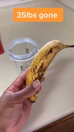 13K views · 146 reactions | This simple yet powerful smoothie recipe helped her shed 35 pounds! Try drinking one cup per day along with a healthy diet and exercise. #smoothie #greensmoothie #fatburner #bellyfatloss #smoothietime #fatloss #healthyrecipes #fatlosstips #weightloss #healthyweightloss #smoothierecipe #smoothieoftheday #Smoothies #smoothieforbreakfast #smoothieprep #smoothiechallenge #smoothiediet | Belly Blast Smoothies | Facebook