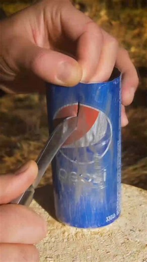 He made a super-mini smokehouse! #diycrafts #helpfultips #Camping #camping #surv #easydiy #doityourself #lifehacks #outdoors #survival #diyideas #lifestyle #bushcraft #tips | Kirill Multitool