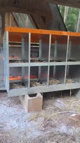 Chicken Nesting Box,Roll Away Eggs Laying Boxes,Large Bedding for Hens Birds Duck Coop Poultry Habitat Supplies,8 Compartments,with Legs,Cleanable Pull Out Hen Roosting Boxes