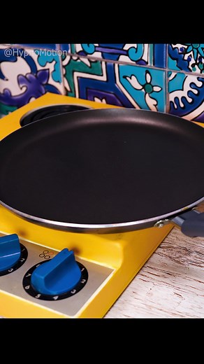 LEGO Frying Egg 🍳 - Stop Motion Cooking #lego #legocooking #legoinreallife #stopmotion #stopmotioncooking #animation #asmr #asmrfood #legostopmotion #stopmotionlego | Hypno Motion