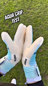 Aqua grip💦 #goalkeeper #goalkeeping #goalkeepertraining #asmr #asmrvideo #goalkeepergloves #keeper