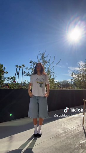 soph (@sophiabirlemmmm)’s videos with Laughing on the Outside - Bernadette Carroll