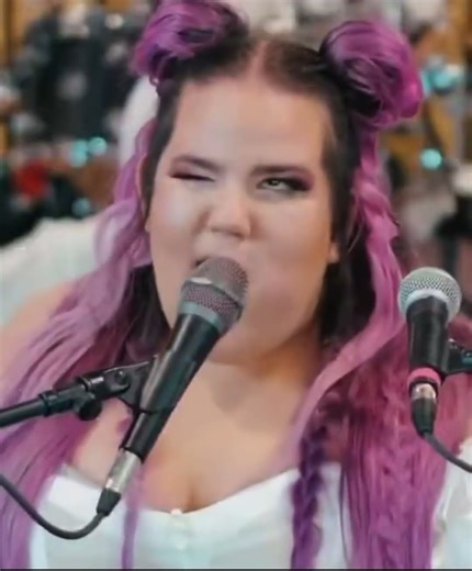 easily the worst song ever made #funny #comedy #memes #viral