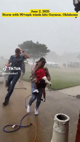 Severe Storm Hits Guymon, Oklahoma with 90 mph Winds