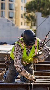 Steel set day at Pepperdine University — watching columns rise for the new arena. 🔩 From the ground up, every bolt, every hand, every lift tells a story of precision and pride. Ironworkers and Operators in perfect sync, balancing thousands of pounds like it’s muscle memory. 🎥: Under Construction Photography 🏗️: Pepperdine Arena Project 🦾 Built on Grit. Framed in Steel. #Ironworkers #StructuralSteel #PepperdineUniversity #SteelErection #UnderConstructionPhotography #GarnerBuilt #BuiltOnGrit #