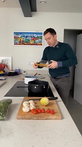 Salmon spaghetti in 15 min. Get more fish in.. The kids love it. Spaghetti Salmon - I oven cooked for 12 minutes with salt and olive oil Chopped tomatoes 🍅 or pasta sauce Onion 🧅 chopped Spinach Mushrooms Cherry tomatoes Garlic 🧄 Salt, pepper & paprika 1 tbsp chutney Serve with some Parmesan Cook onions, garlic and mushrooms with a little salt and rapeseed oil. Next add in the spinach and mix well, when that’s wilted add in the pre cooked salmon and mix well. Add a little spicy chutney if you