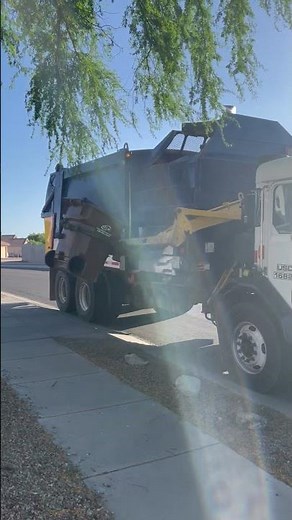 Waste connections of Arizona recycling collection! 5/12/23