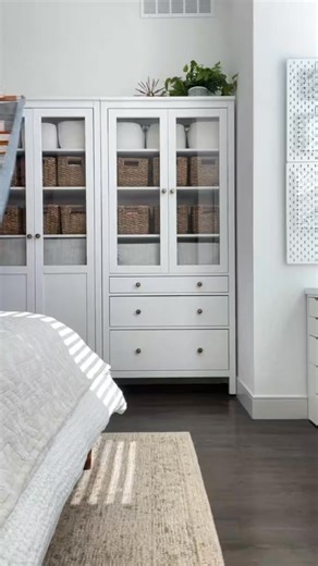 285K views · 1.7K reactions | Working on my next pattern, Book Nook!  The pattern will be available on Jan 6th! There will also be a QAL that starts Jan 15th. You can join the fun at penandpaperpatterns.com/blogs/news ❤️ Video by Pen And Paper Patterns #penandpaperpatterns #booknookquilt #quilt #quilter #sewing #quiltalong | Sharon Green | Facebook