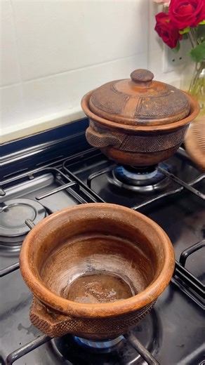 I turned native sauce into a stir-fry and it banged as usual😋 Juicy yam, fried pomo,kpanla fish, native spices, and just the right touch of Zuri Classic Flavor that was mild ,balanced, and perfect for when you want flavor without it overpowering the food. He loved it. And if you love yam, you will too. Save this recipe and try it when you’re tired of eating yam the same way. #Nativeyamstirfryrecipe #igbofood #homecooking #localflavors #foodblogger | Jennifer Patricia Duru