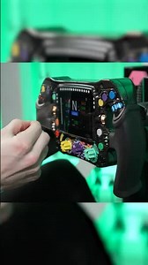 The stunning Sim-Lab Mercedes F1 wheel 😍💎