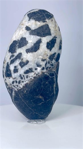 The "Dalmatian" Quartz Stone…#stone #stonecollection #oman