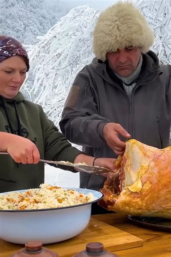 First Snow has Fallen! The Hermits are Cooking Pilaf in the Lamb! Rural ASMR Cooking- part 2 #farawayvillagefamily #cookingvideos😊♥️ #asmrfood #village #vlog