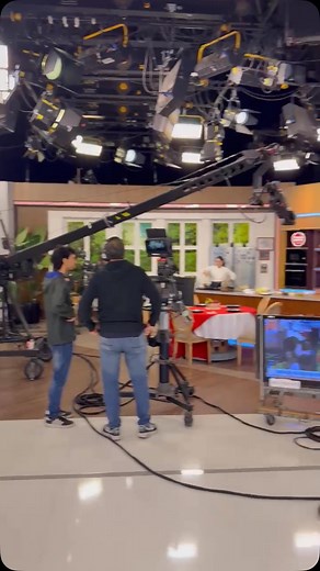 ¡Listos para comenzar esta mañana de día jueves en #studia ! | Tu Día