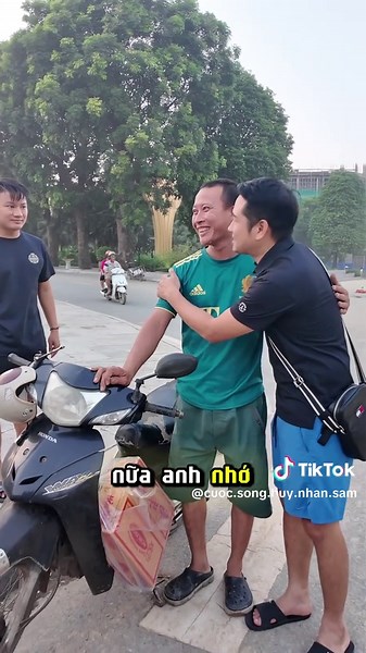 Khám Phá Tình Yêu Trong Khó Khăn Với Anh Zai Yêu Đời