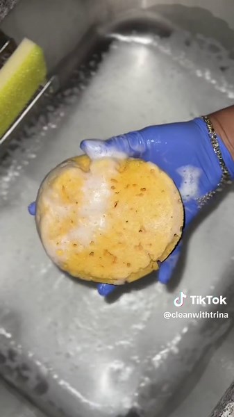 Rare occasion… basically dumping a whole bottle of liquid👀 To be fair, I’ve had both of these products for months & I just don’t care for them. The liquid gives off a weird chemically/plastic-y smell, the cream cleanser leaves behind the worst residue (it smells so good tho!) Also, retiring this dt sponge - enjoys the rips🥹💖 #CleanTok #CleaningTikTok #Asmr #CleanAsmr #CleaningTherapy #SpongeTherapy #StressRelief #SpicAndSpan #ScrubFree #Satisfying #Sudsy