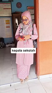 Sekedar menghibur sobar online ala kadarnya episode komedi bu guru Sehat,semangat dan sukses selalu🥰🥰 #komedi #fyp #fbproo #jangkauanluas #pejuangmonerisasi | Muharni Anix