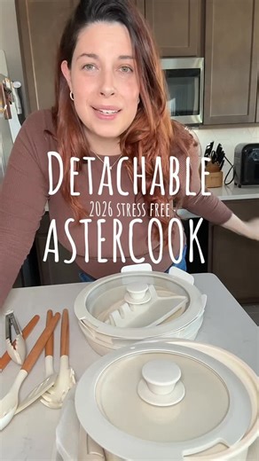Sara Amaral Pulley on Instagram: "Starting 2026 with a kitchen that finally makes sense 🤍 Less clutter. Fewer pieces. Everything has a purpose, a place, and actually gets used. I’m done holding onto things that complicate my life. This year is about tools that work with me — not against me. Simple cooking. Clear counters. Peaceful routines. If it doesn’t serve a purpose, it doesn’t stay. And honestly? My kitchen has never felt better. ✨🍳 #KitchenReset #DeclutteredHome #SimpleLiving #KitchenEss