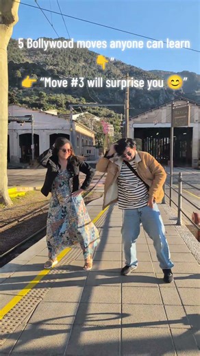 5 Easy Bollywood Dance Moves for Beginners | Learn Step-by-Step 💃