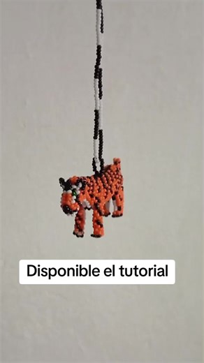 Artesanías León | Disponible el tutorial del tigre en 3d con mostacilla checa del número 10 #artesaniasleon #mostacillas #beads #tigre | Instagram