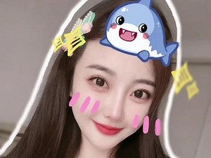 说晚安不代表我要睡了 而是我不对外营业了 我要一个人安安静静的玩会手机🤪