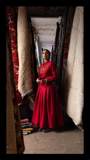 ‎خولة, زيف حياتي✨ zifhayati‎ on Instagram: "Zif7ayati x Nike SNKRS From heritage to a global space 🌍✨ Honored to collaborate with Nike SNKRS – STYLE, highlighting the new Air Max Goadome. @nike Download the SNKRS app now for more. Link in bio https://snkrs.sng.link/Aoihh/9p4r/r_07d4f11b38 #Zifhayati #zif7ayati #zifxnikeSNKRS #airmaxgoadome #nike"