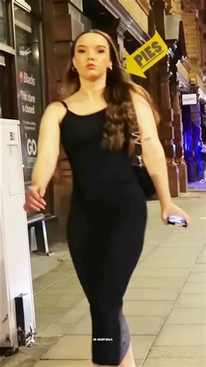 Manchester Illuminated ✨ | Night City Walk in 4K #nightwalk #uktravel #walkingtour #manchesterunited