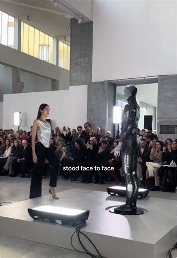 Robot Models at Fashion Week: The Future of Runway