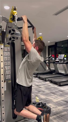 30 pull ups #gym #calisthenics #pullups