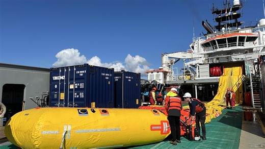 Déversement de pétrole : nettoyer la côte ouest vite