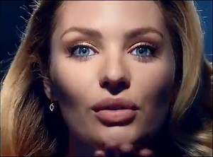 2.2M views · 15K reactions | Nueva Voluptuous False Lash Effect Mascara, by Max Factor. Innovador cepillo en forma de hélice que alterna aletas con las tradicionales cerdas para lograr un efecto dual de levantar y cargar tus pestañas. #GlamHour | Max Factor | Facebook