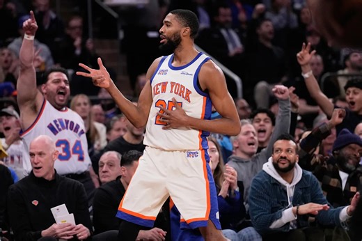 Knicks snap the Spurs' 11-game winning streak with a 114-89 victory