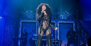 Pop-legend Cher adds second Toronto concert date | Lifestyle