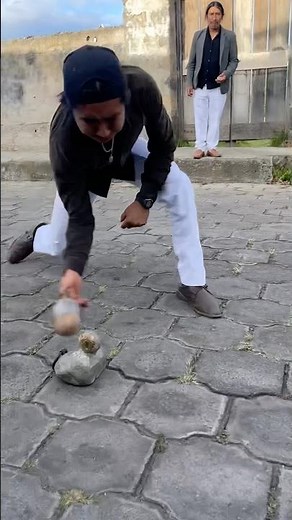Juego tradicional del TROMPO #anta #viralvideo