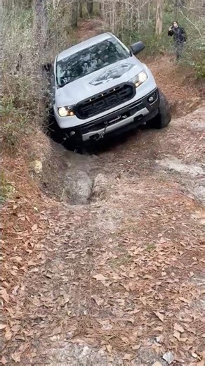 2019 Ford Ranger Offroad climbing steps #fordranger #offroad #fordperformance #offroading