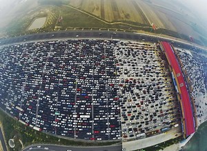 Massive traffic jam on Beijing's 50-lane expressway as Golden Week holiday ends