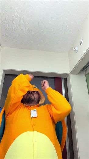 Hit em with the Charizard dance #pokemoncommunity #charizard #pokemonfandom