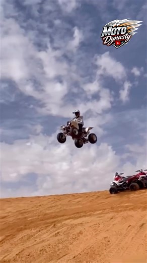 Insane 2-Stroke SCREAMER! #banshee #atv #sanddunes