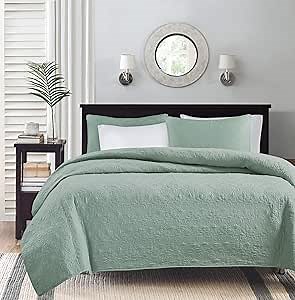 Madison Park Quebec Quilt Set - Luxurious Damask Stitching Design, Cotton Filled Lightweight Coverlet Bedspread Bedding, Shams, Full/Queen(90"x90"), Seafoam 3 Piece