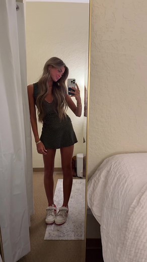 Motel Rocks: Stunning Dresses to Try On