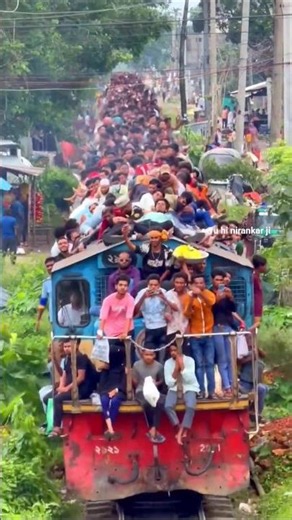 Why do people of Bangladesh travel on the roof of trains?#shorts#train#railway#youtubeshorts