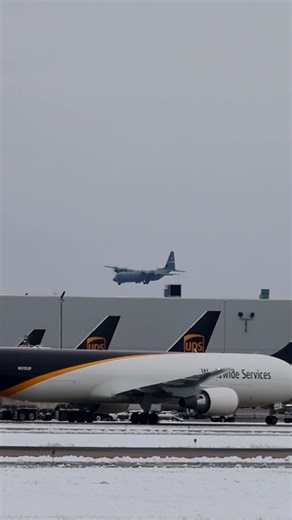 USAF C-130 Hercules landing at Louisville SDF Airport #shorts