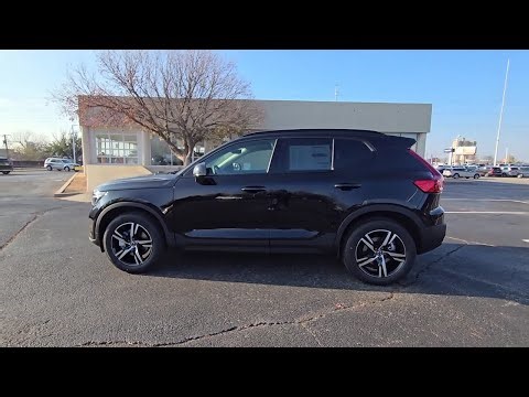 2026 Volvo XC40 B4 Core OK Oklahoma City, Norman, Edmond, Tulsa, Wellington Park