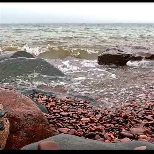 🌙 Sleep & Relaxation To Lake Superior Waves 4K