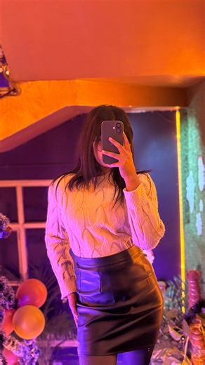 KEYA🤍 on Instagram: "Love dose🌚 #insagram #trending #insta #view #songs"