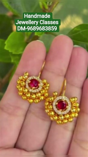 #swaticreation #handmadejewellery #traditionaljewellery #maharashtriannath #festivejewellery