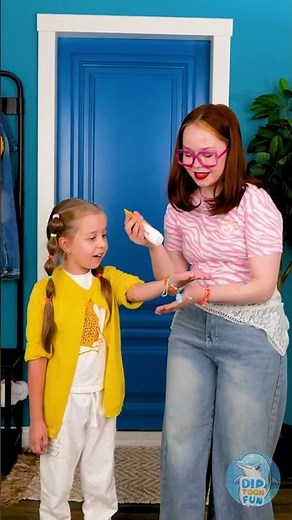 Master the Art of Sunscreen Application with This Fun Trick! ☀️🧴