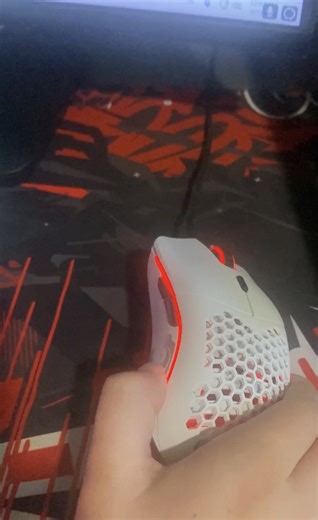 Watch Glorious Model O mouse review on Amazon Live