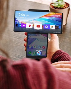 10K views · 63 reactions | The #LGWING 5G features an integrated multi-screen design that delivers a powerful experience that is every multi-tasker’s dream. | LG Global | Facebook